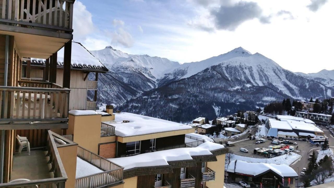 Appartement 6 places aux pieds des pistes avec piscine, wifi et parking privé PMR Orcières Esterno foto
