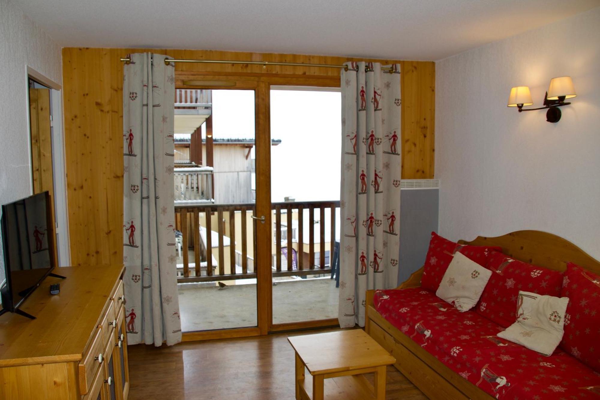 Appartement 6 places aux pieds des pistes avec piscine, wifi et parking privé PMR Orcières Esterno foto